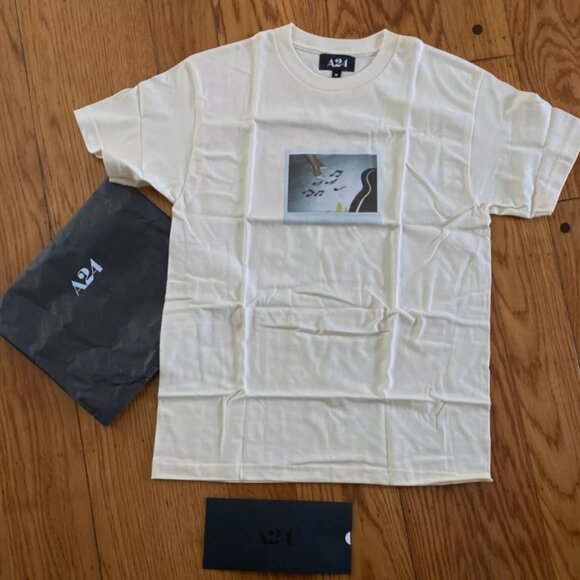 A24 Priscilla Music Polaroid Tee Sofia Coppola - Size M - Cream - NEW - Picture 4 of 4